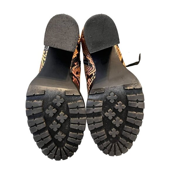 Women's Steve Madden Tan & Black Snake Skin Design Lace Up Boots, Size 8 1/2 - Picture 5 of 8